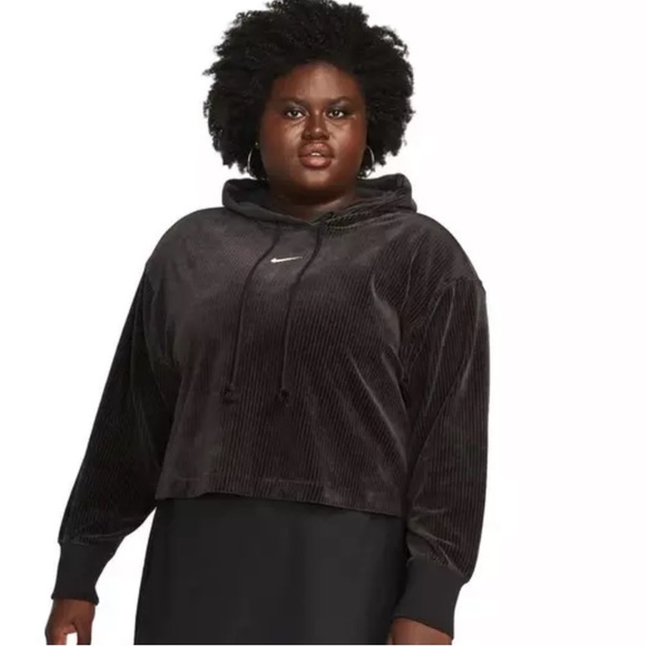 Nike Tops - Nike ribbed velour cropped pullover hoodie